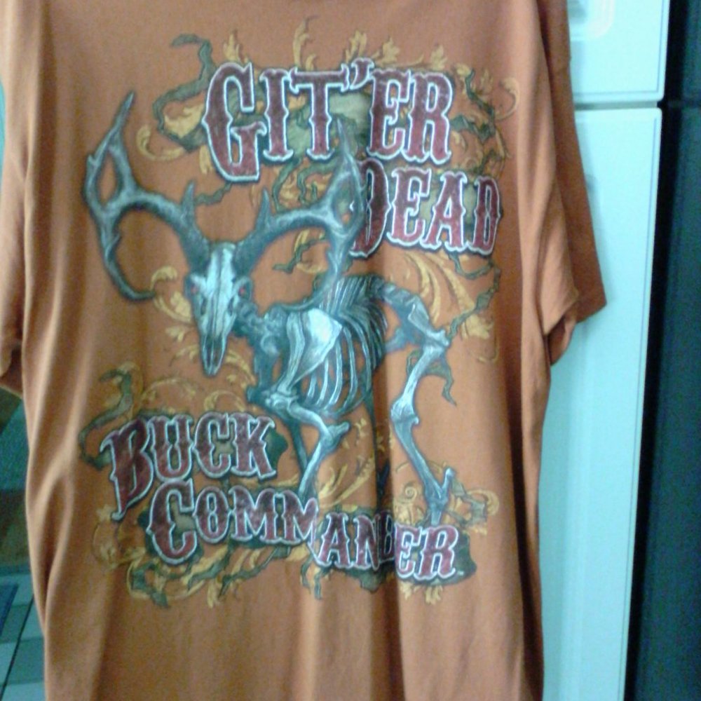 Men's short tee shirt